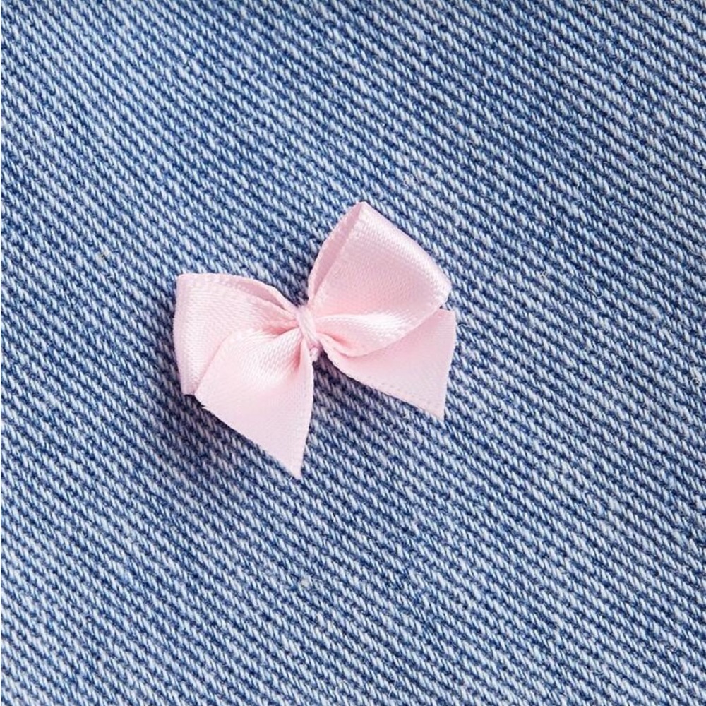 Wide Leg Light Wash Jeans with Pink Bow Embroidery - Picture 4 of 9